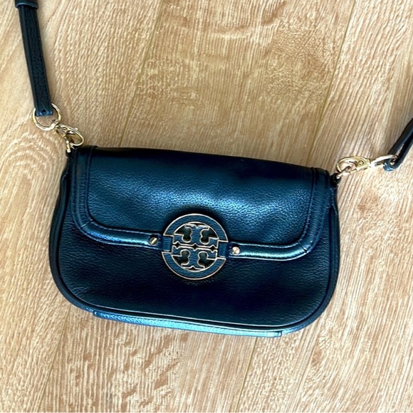 Tory Burch Handbags - TORY BURCH black pebbled dark leather with logo crossbody adjustable straps